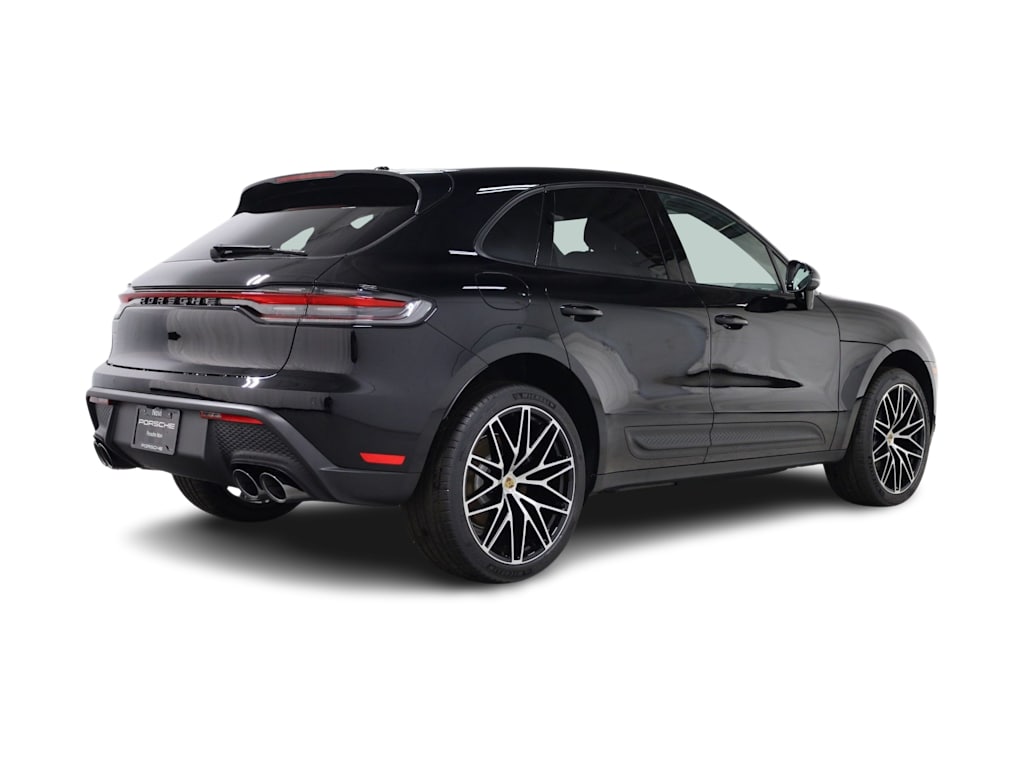 Thumbnail: 2026 Porsche Macan - 20