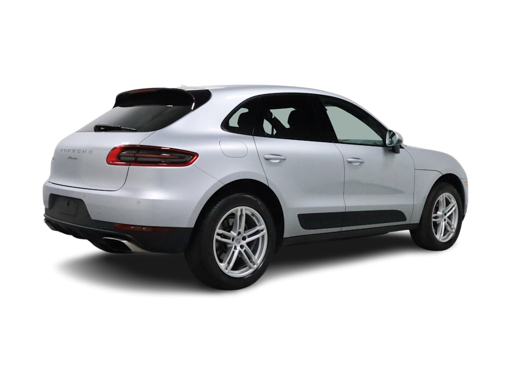 Thumbnail: 2018 Porsche Macan - 22