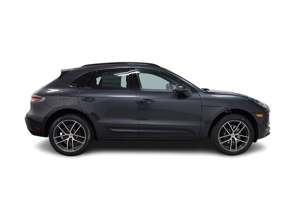 Thumbnail: 2026 Porsche Macan - 23
