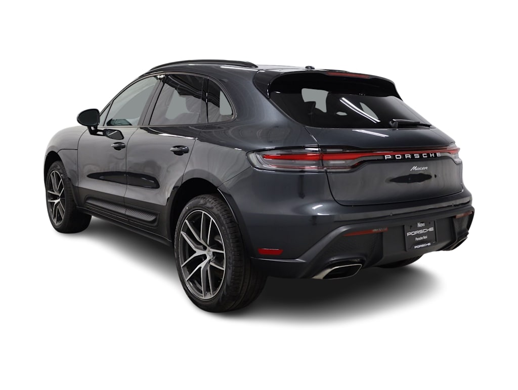 Thumbnail: 2026 Porsche Macan - 4