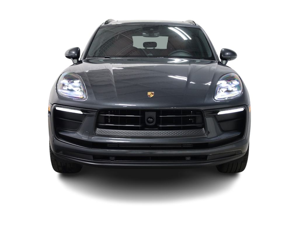 Thumbnail: 2026 Porsche Macan - 6