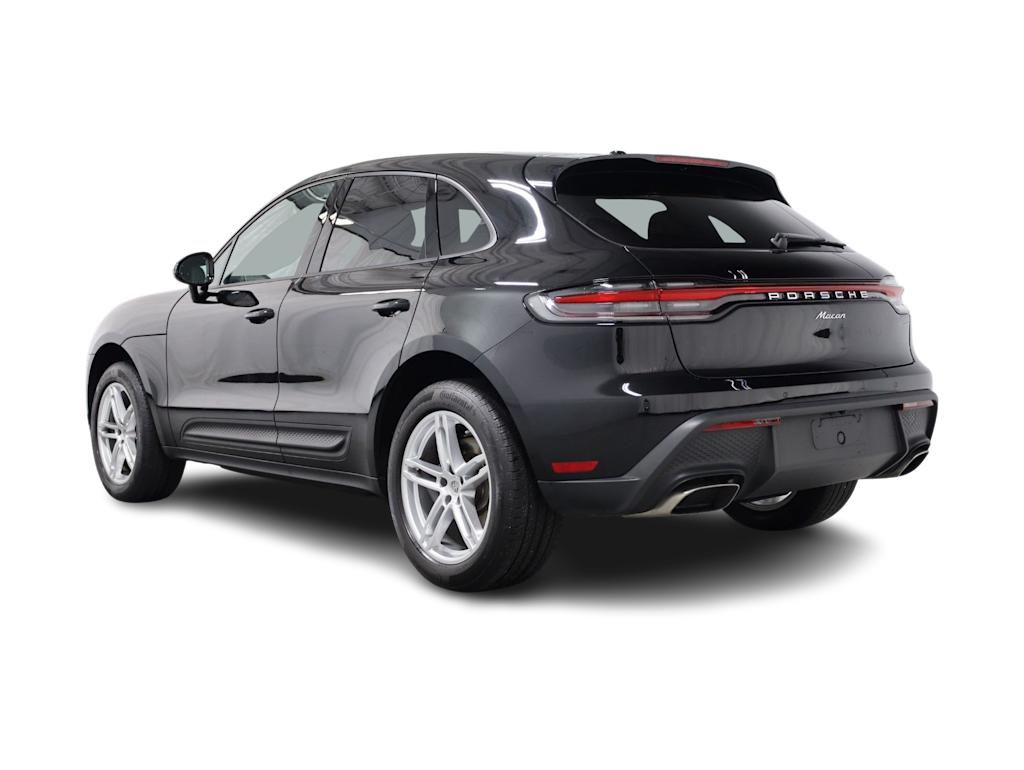 Thumbnail: 2024 Porsche Macan - 4