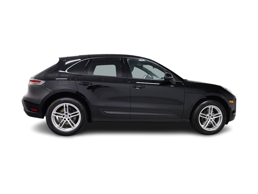 Thumbnail: 2024 Porsche Macan - 21