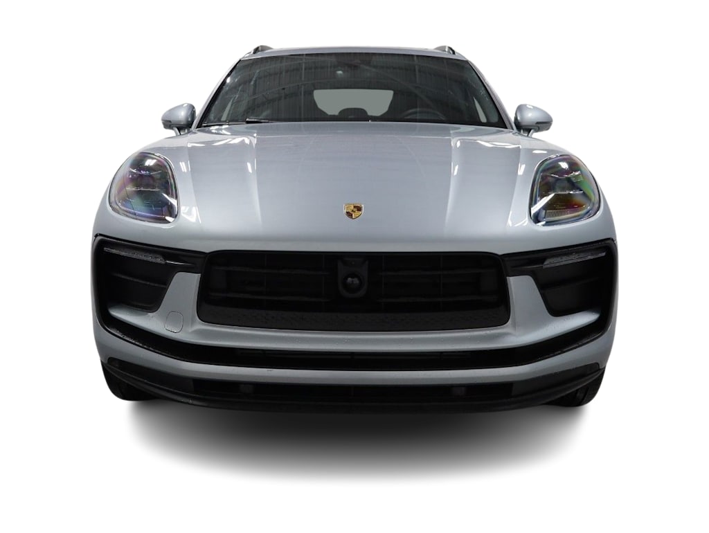 Thumbnail: 2026 Porsche Macan - 23