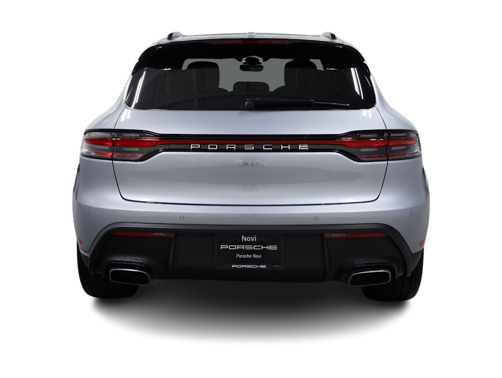 Thumbnail: 2026 Porsche Macan - 5
