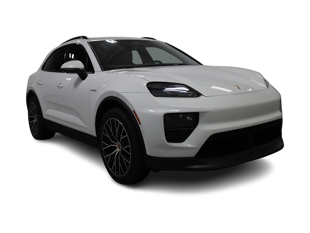 Thumbnail: 2026 Porsche Macan - 23