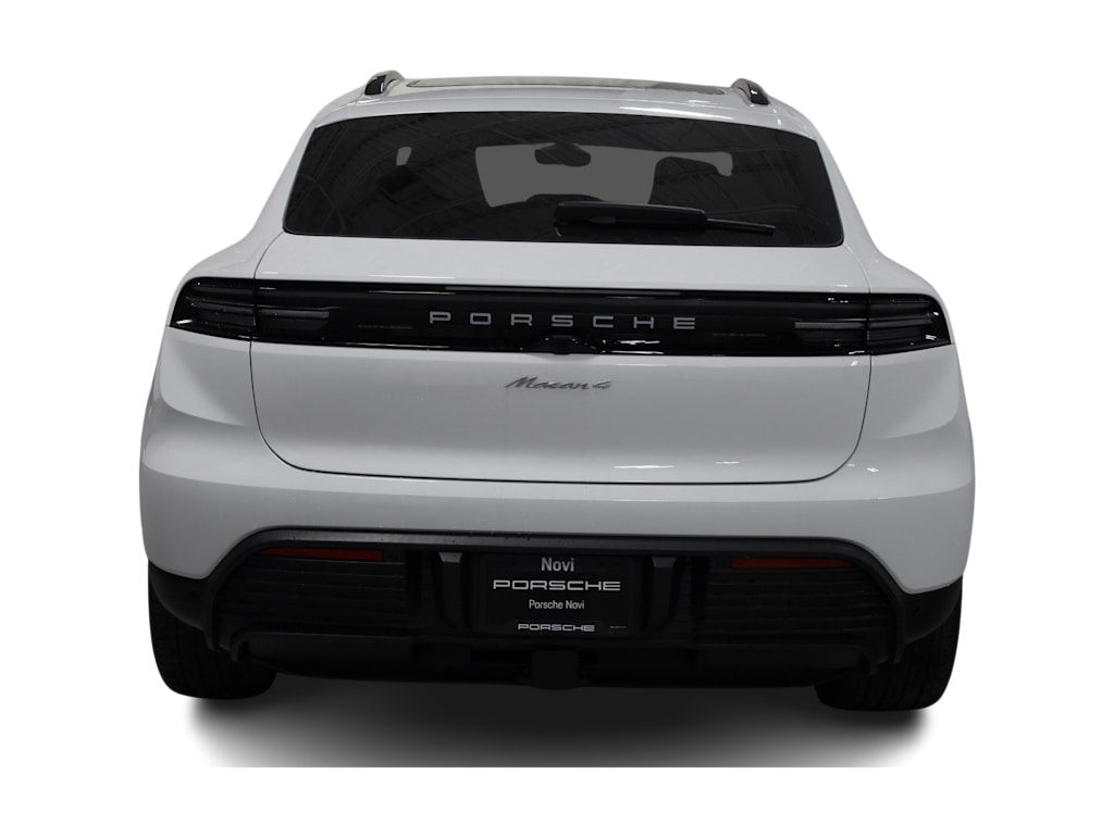 Thumbnail: 2026 Porsche Macan - 5