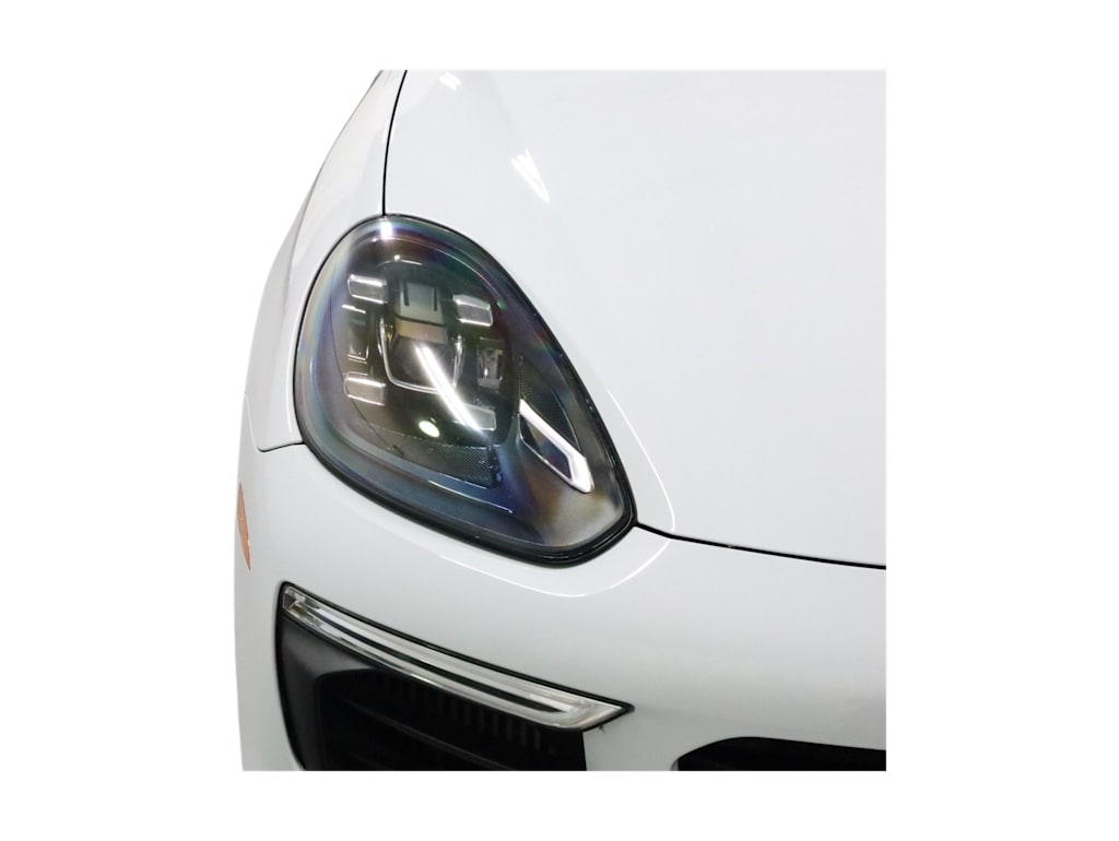 Thumbnail: 2015 Porsche Cayenne - 25