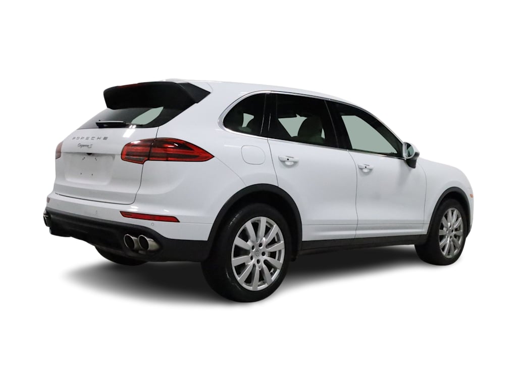 Thumbnail: 2015 Porsche Cayenne - 21
