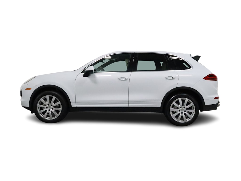Thumbnail: 2015 Porsche Cayenne - 3