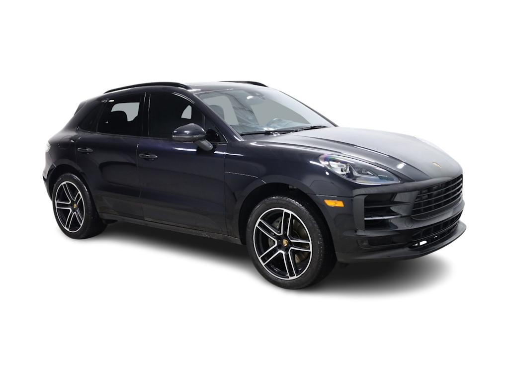 Thumbnail: 2020 Porsche Macan - 25