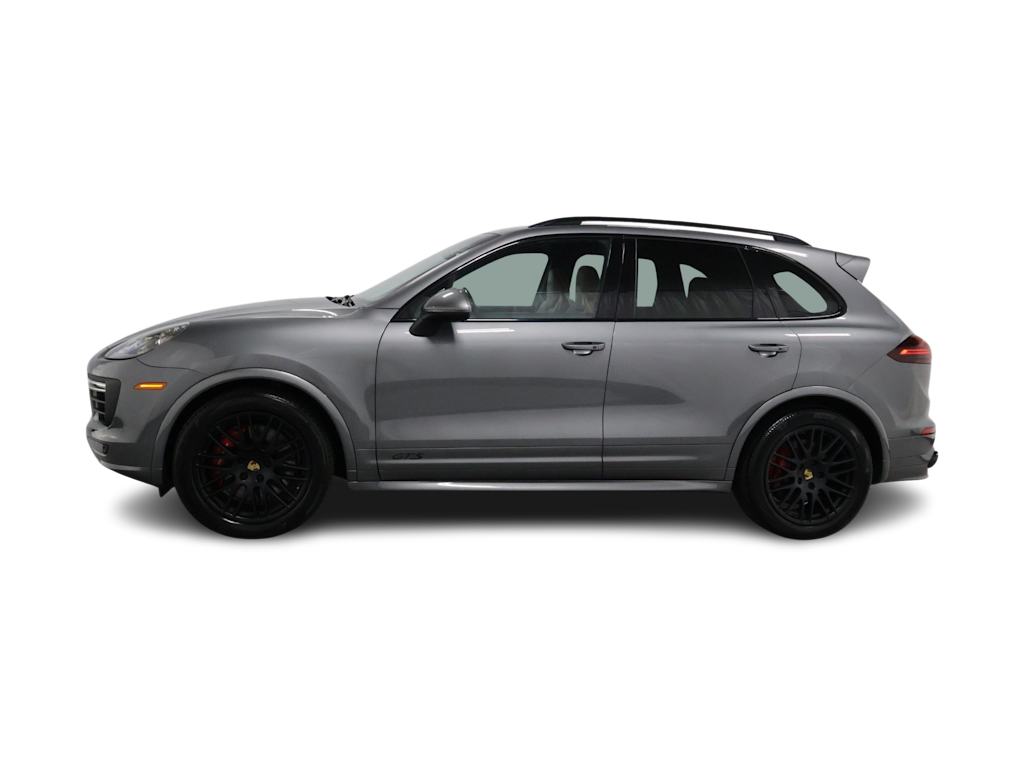 Thumbnail: 2018 Porsche Cayenne - 3