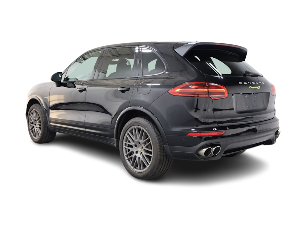 Thumbnail: 2017 Porsche Cayenne - 4