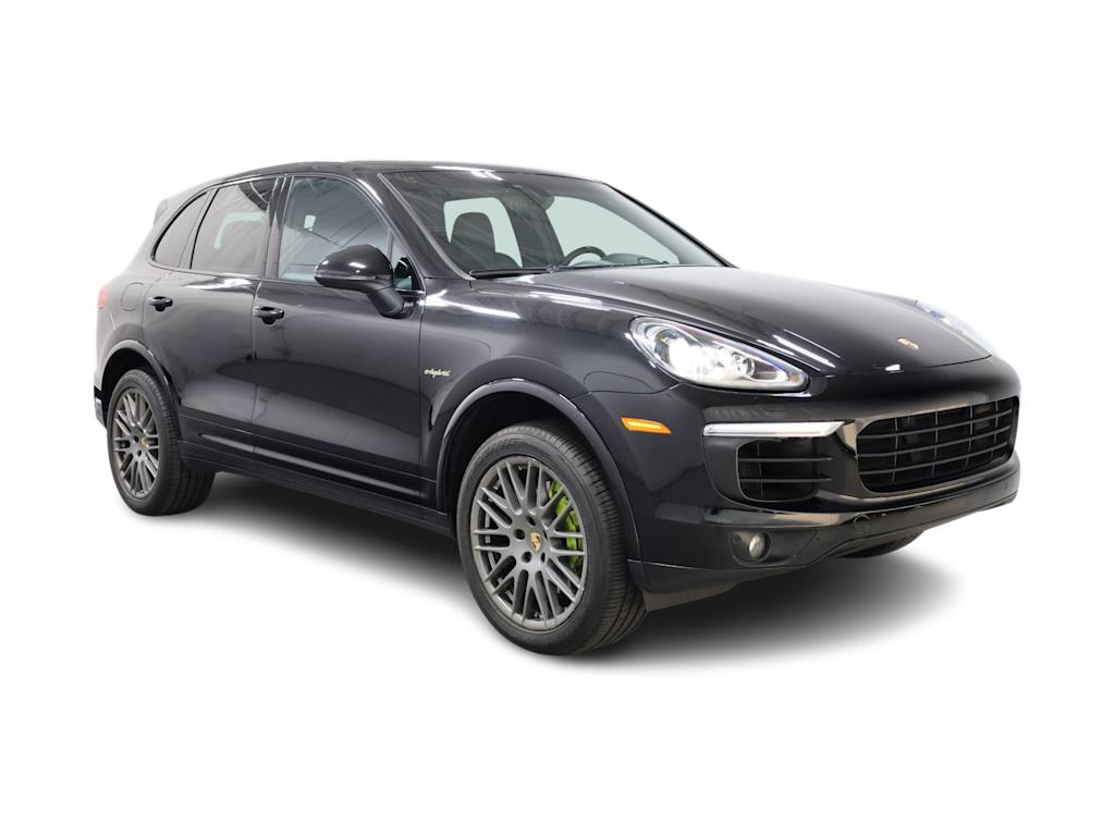 Thumbnail: 2017 Porsche Cayenne - 25