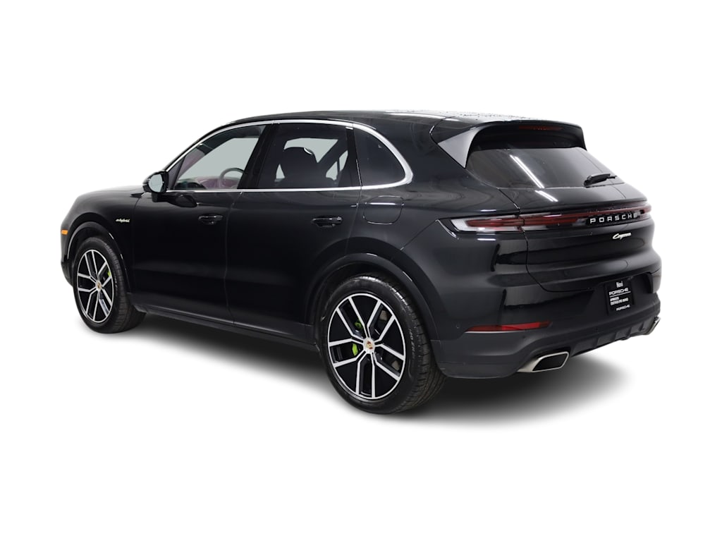 Thumbnail: 2025 Porsche Cayenne - 4