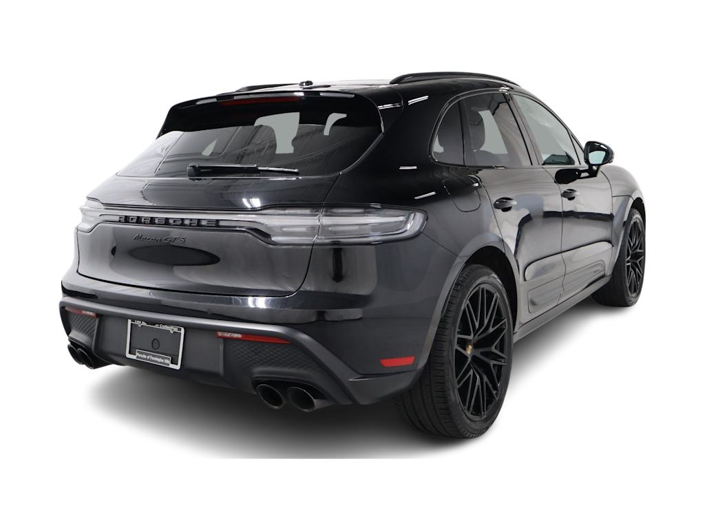 Thumbnail: 2023 Porsche Macan - 22