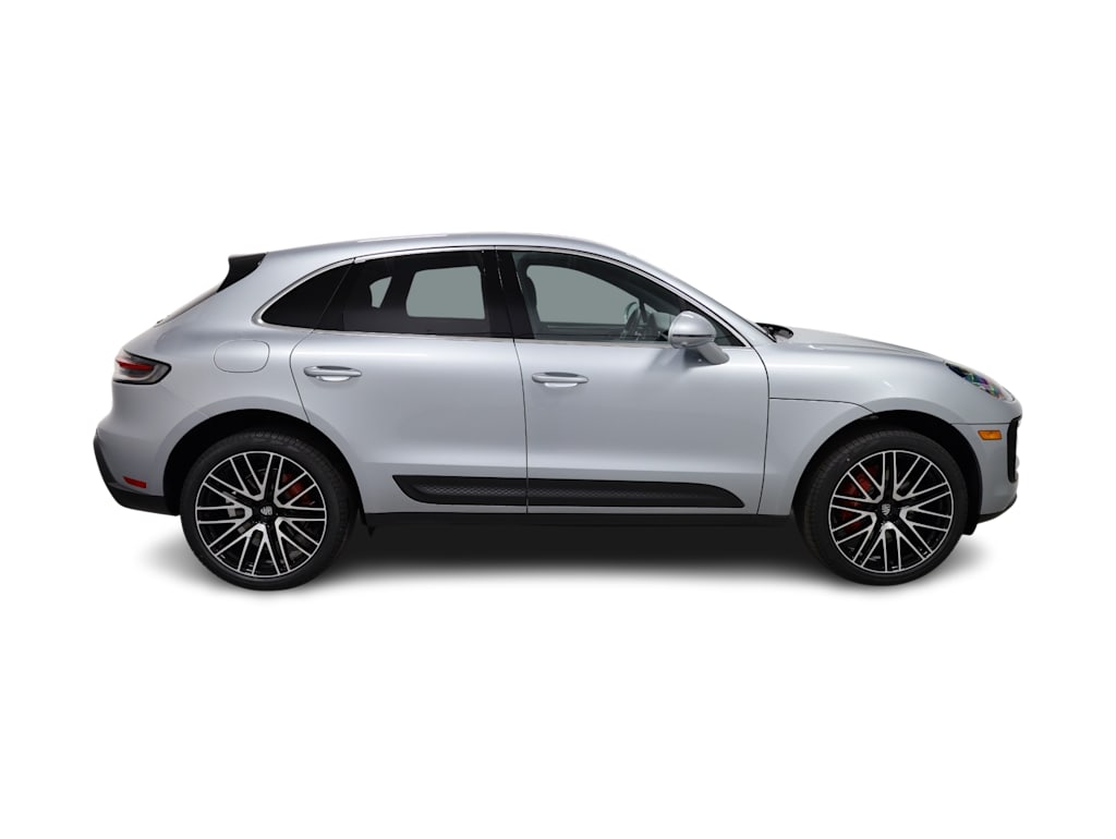 Thumbnail: 2026 Porsche Macan - 23