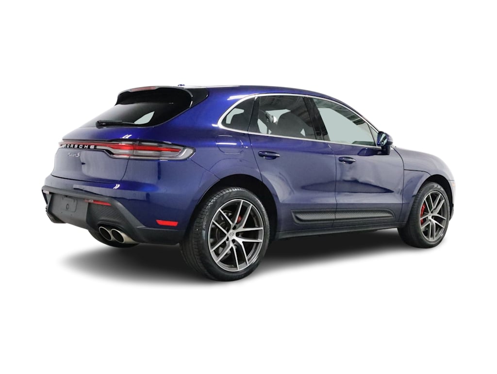Thumbnail: 2023 Porsche Macan - 22