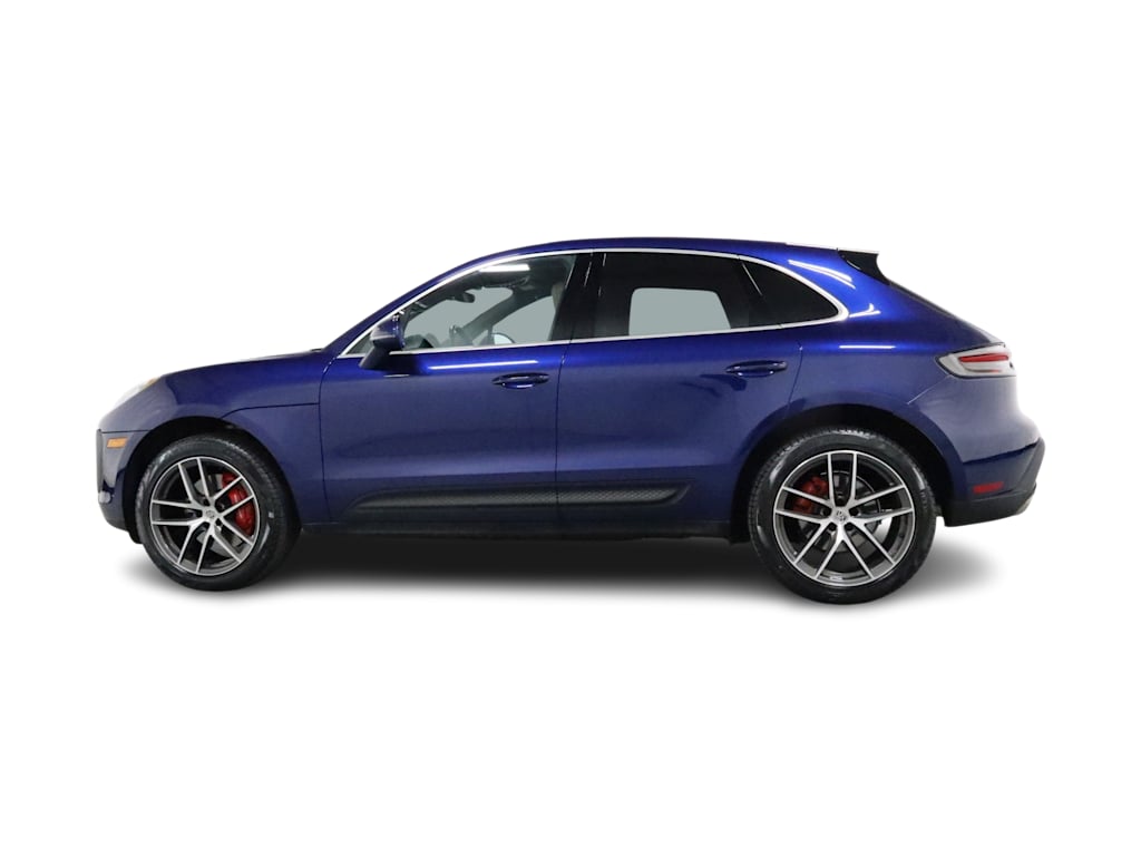 Thumbnail: 2023 Porsche Macan - 3