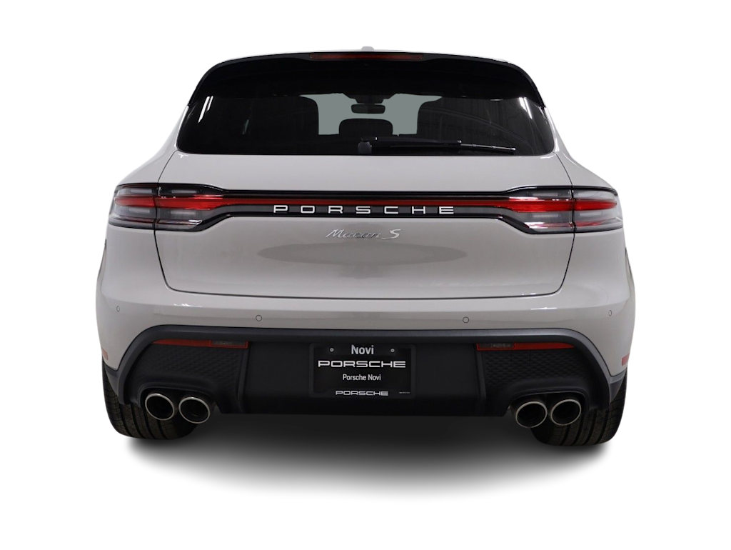 Thumbnail: 2026 Porsche Macan - 5