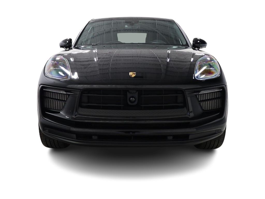 Thumbnail: 2026 Porsche Macan - 23