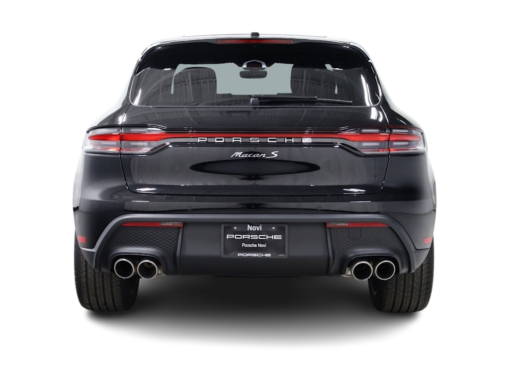 Thumbnail: 2026 Porsche Macan - 5