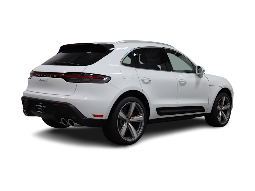 Thumbnail: 2026 Porsche Macan - 21