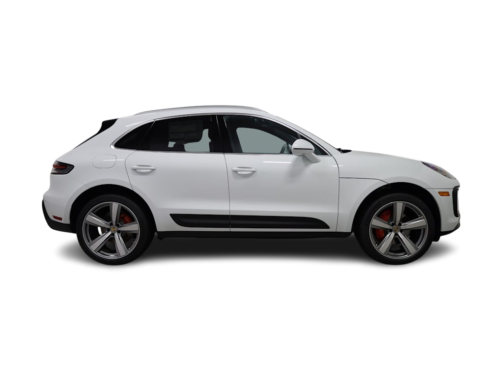 Thumbnail: 2026 Porsche Macan - 22