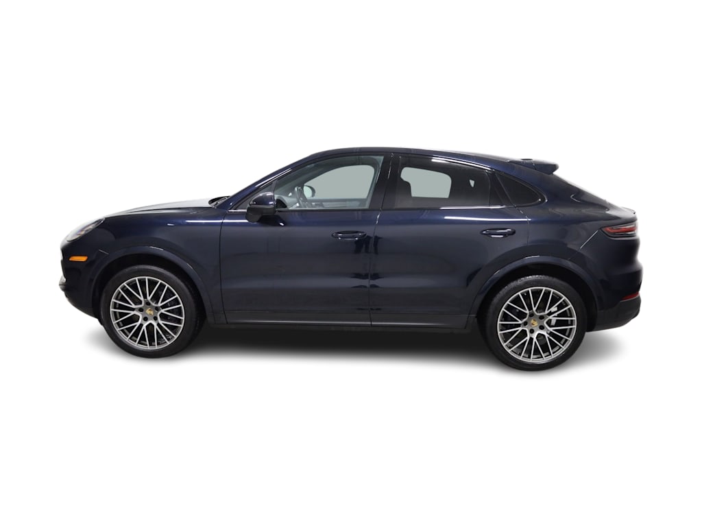 Thumbnail: 2023 Porsche Cayenne - 3