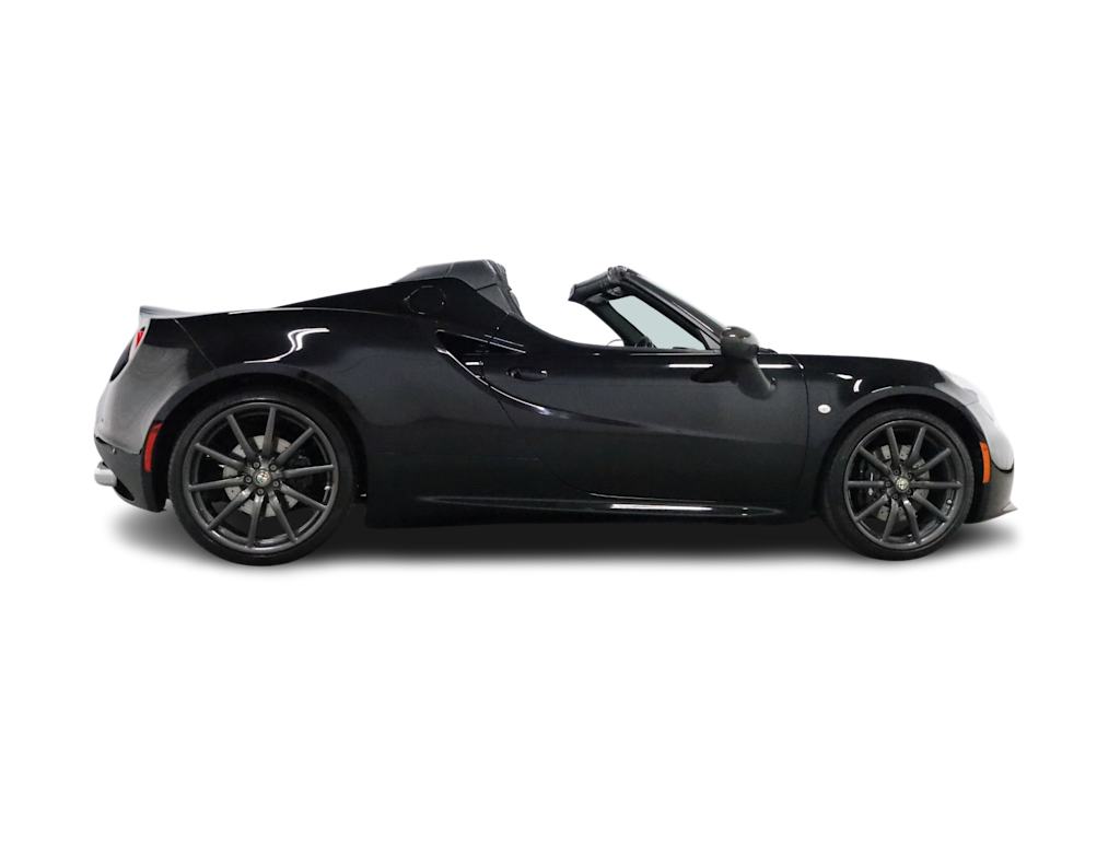 Thumbnail: 2016 Alfa Romeo 4C - 23