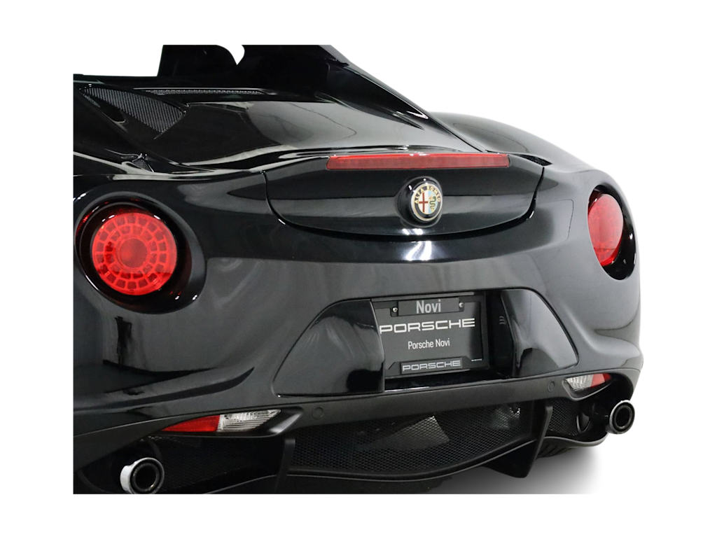 Thumbnail: 2016 Alfa Romeo 4C - 21