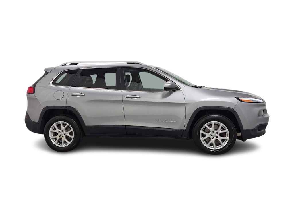 Thumbnail: 2016 Jeep Cherokee - 23