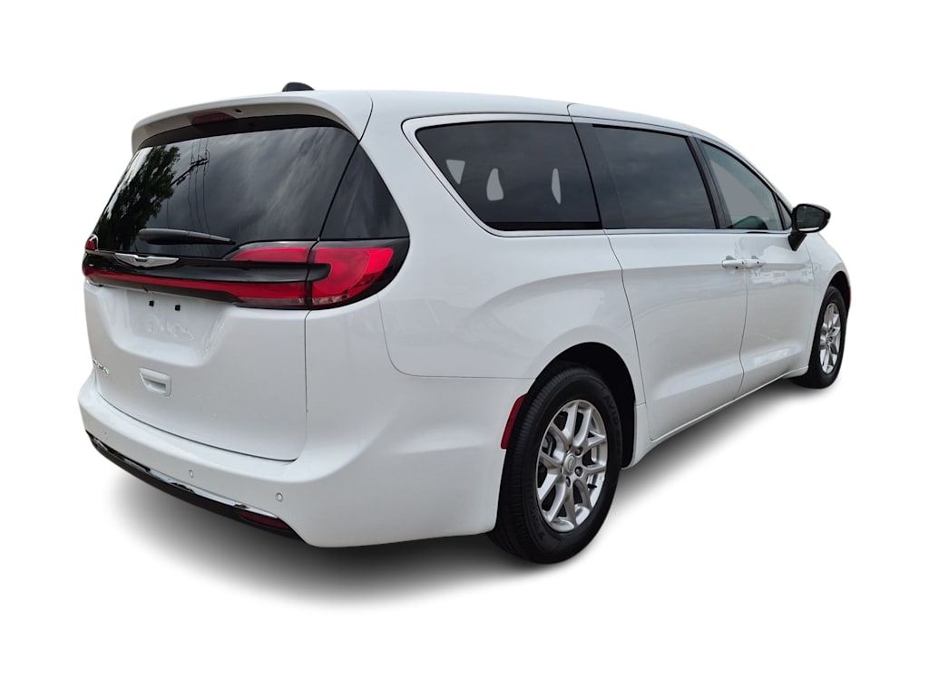 Thumbnail: 2025 Chrysler Pacifica - 19