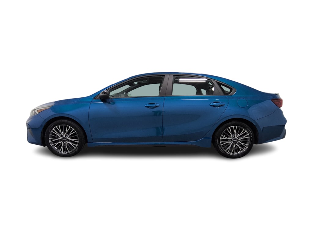 Thumbnail: 2023 Kia Forte - 3
