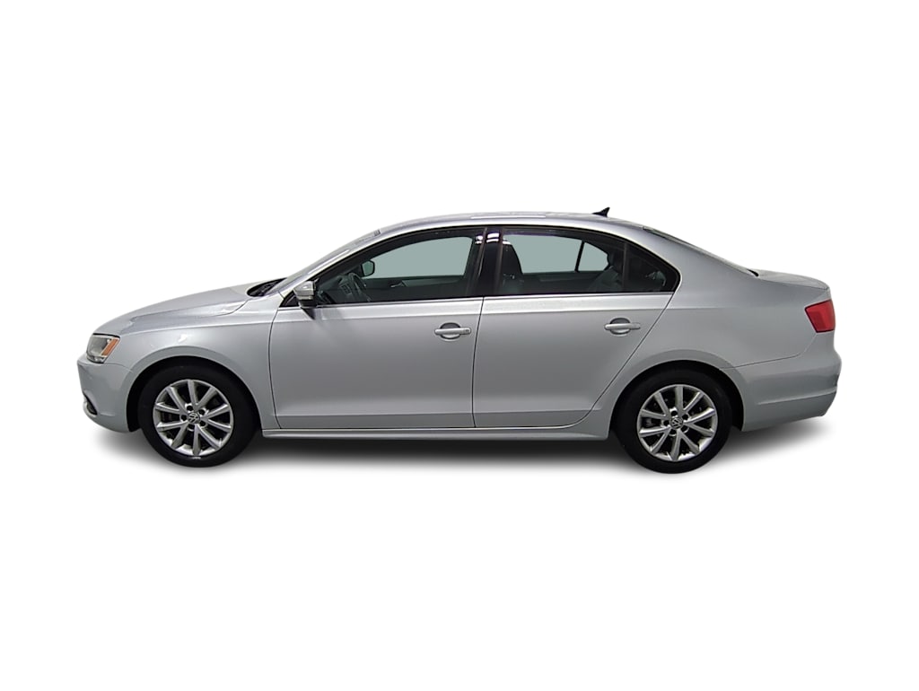 Thumbnail: 2014 Volkswagen Jetta - 3