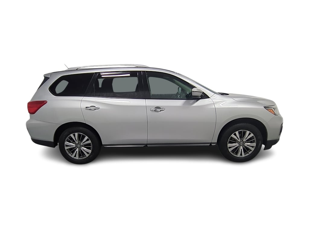 Thumbnail: 2018 Nissan Pathfinder - 24