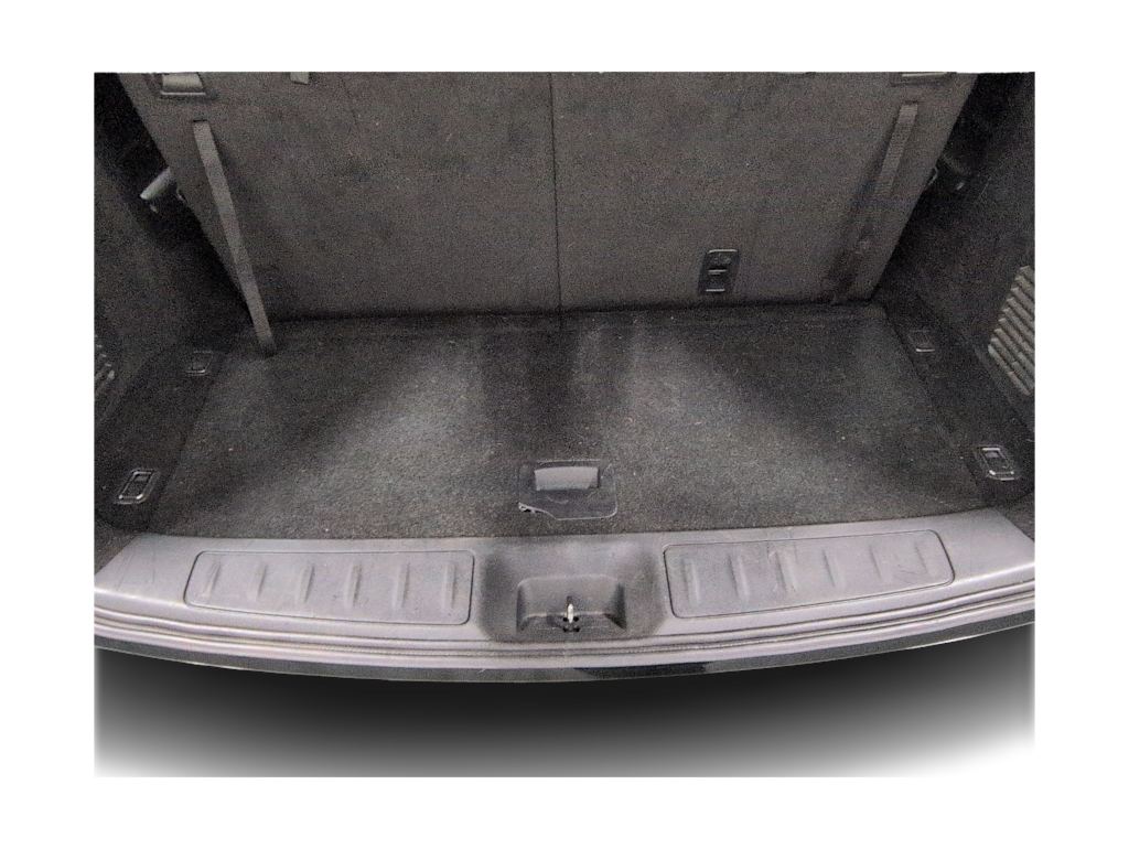 Thumbnail: 2019 Nissan Pathfinder - 18