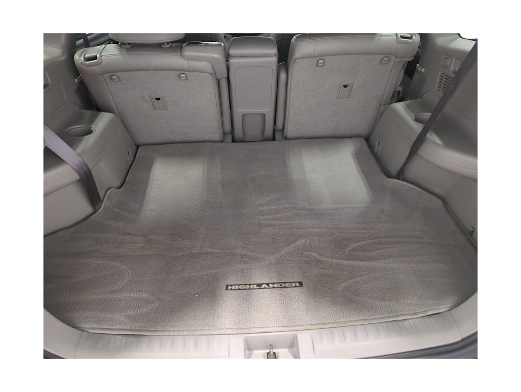 Thumbnail: 2013 Toyota Highlander - 18