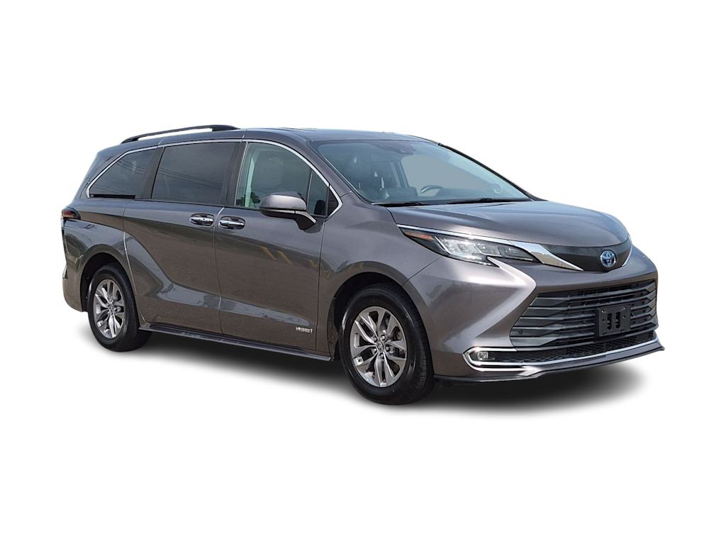 Thumbnail: 2021 Toyota Sienna - 28