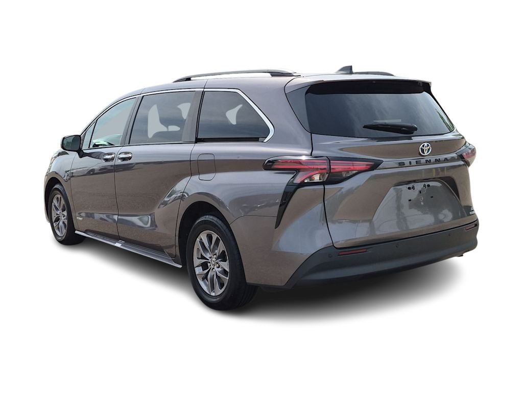 Thumbnail: 2021 Toyota Sienna - 4