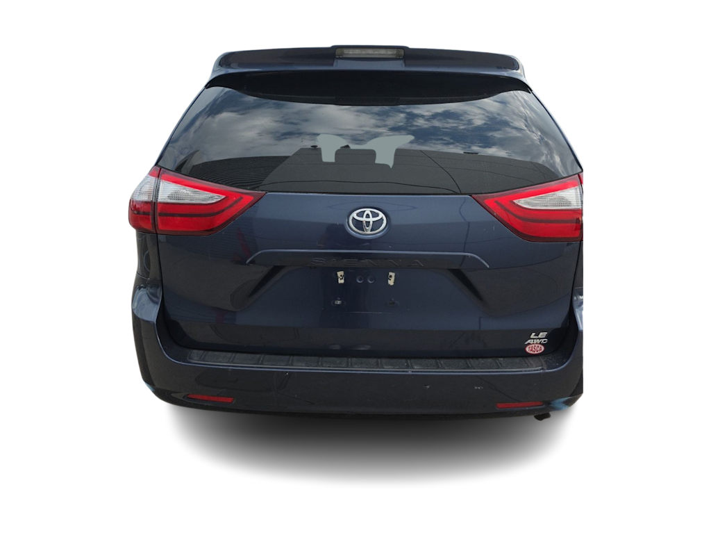 Thumbnail: 2018 Toyota Sienna - 4