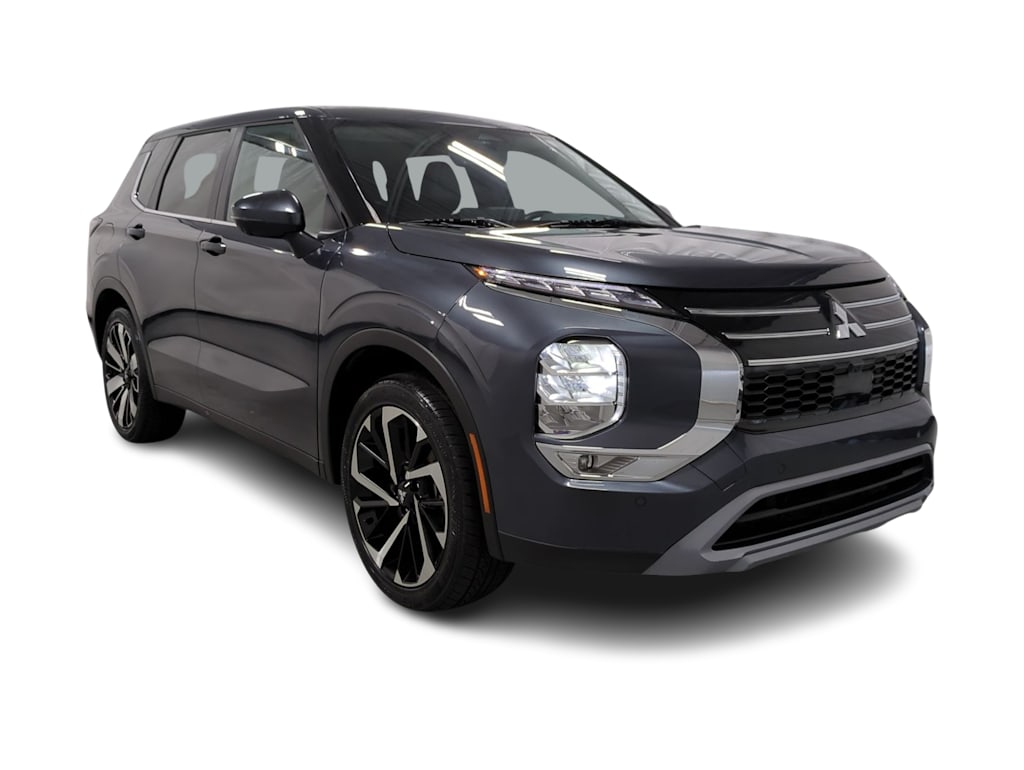 Thumbnail: 2025 Mitsubishi Outlander - 21