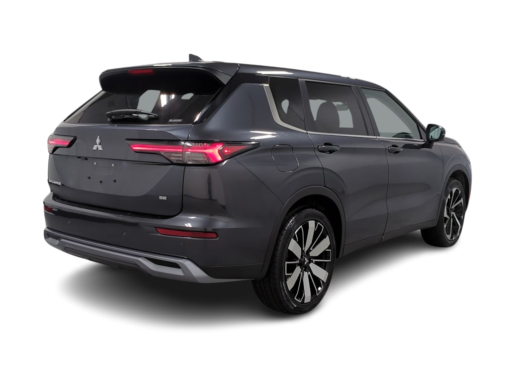 Thumbnail: 2025 Mitsubishi Outlander - 23