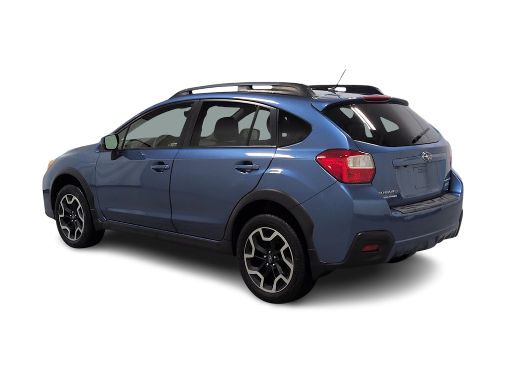 Thumbnail: 2017 Subaru Crosstrek - 4