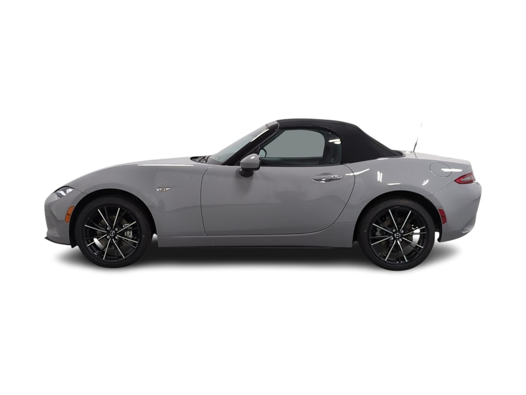Thumbnail: 2026 Mazda MX-5 Miata - 3