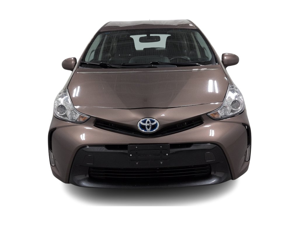 Thumbnail: 2017 Toyota Prius v - 6