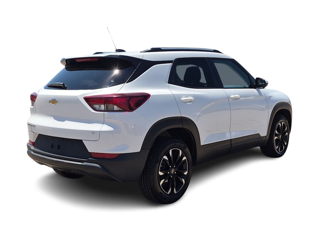 Thumbnail: 2023 Chevrolet TrailBlazer - 22