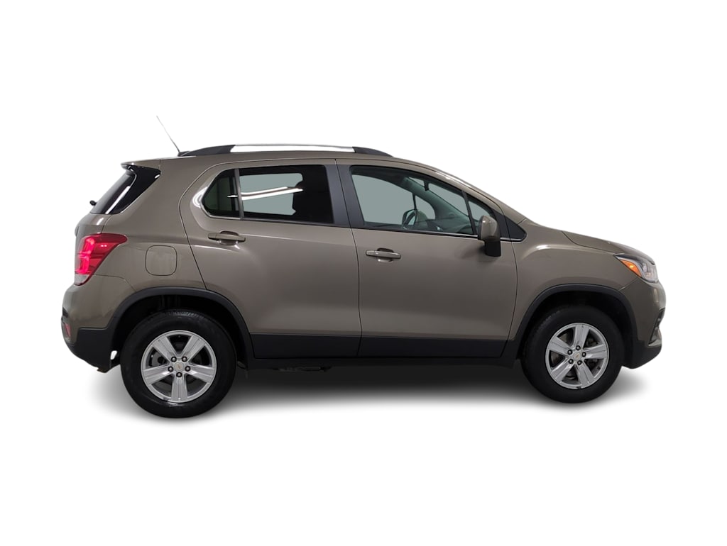 Thumbnail: 2021 Chevrolet Trax - 24
