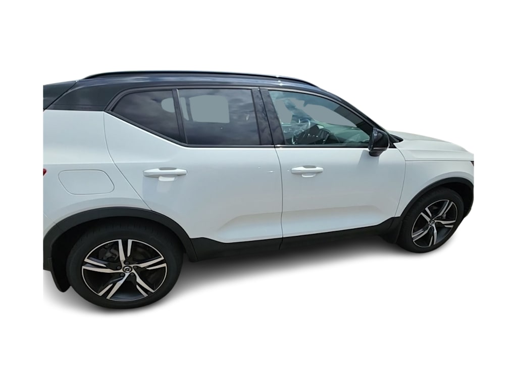 Thumbnail: 2019 Volvo XC40 - 12