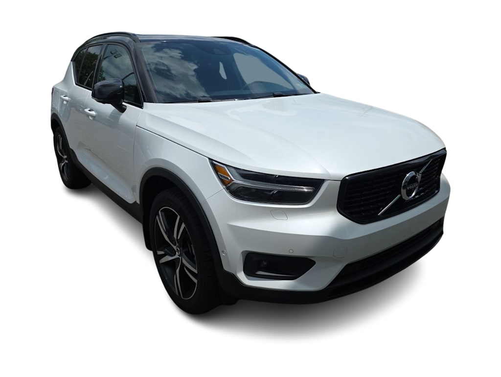 Thumbnail: 2019 Volvo XC40 - 10